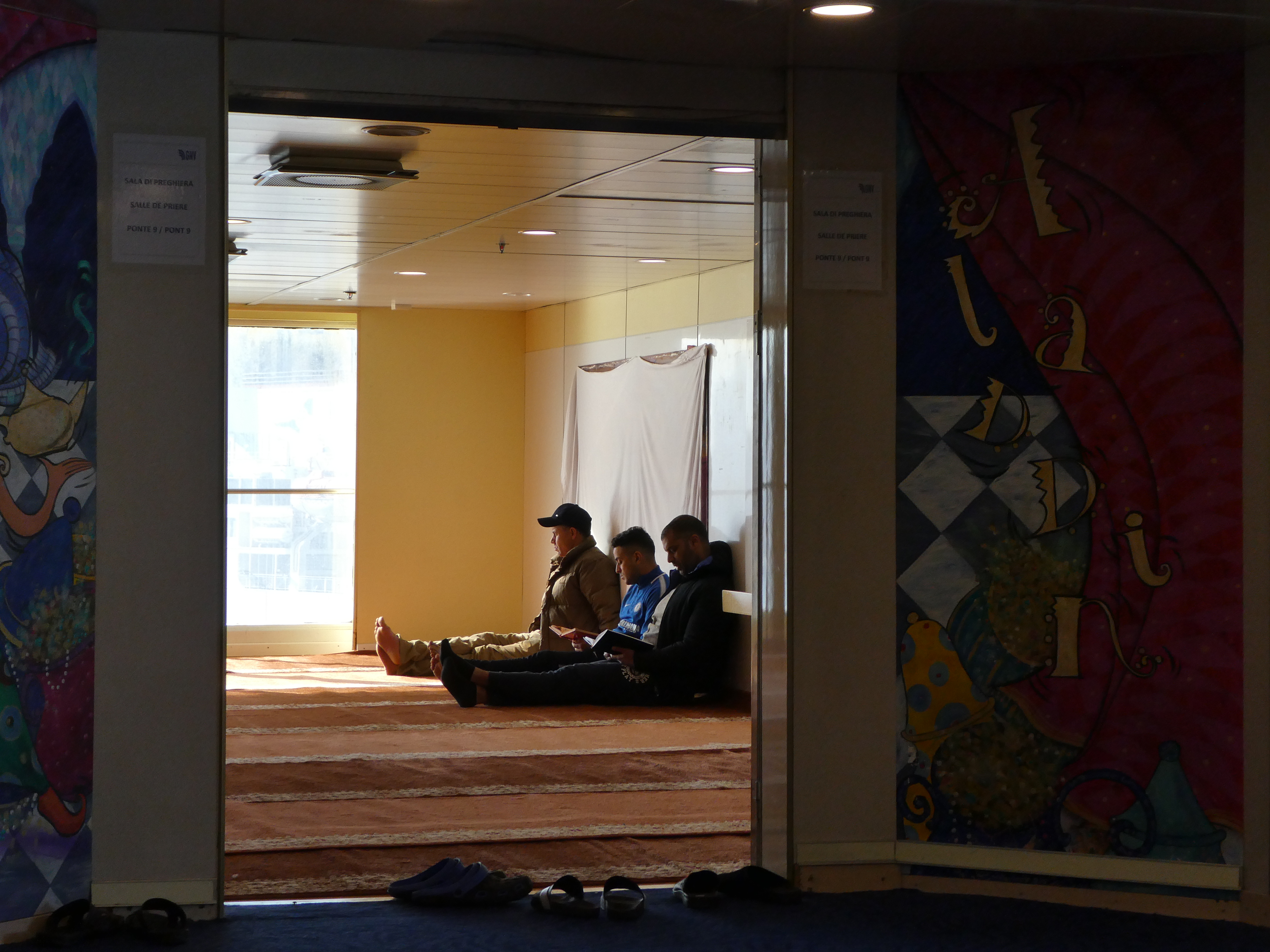 Prayer Room in the former "Aladdine" children space