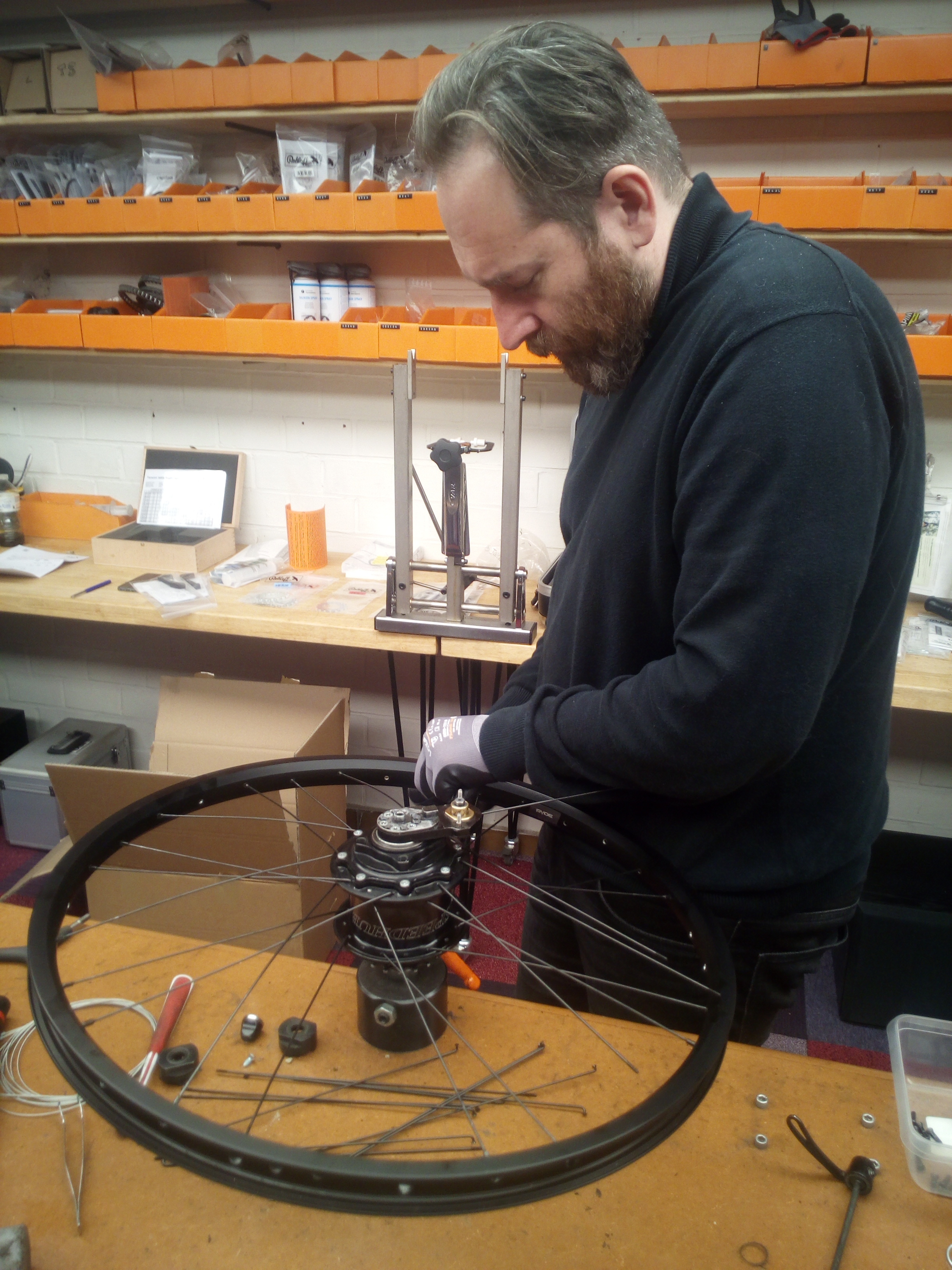 Koen from Koli3, Leuven/Belgium, building us a new wheel.